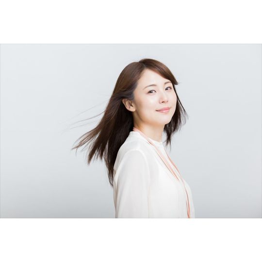 サラサラの女性